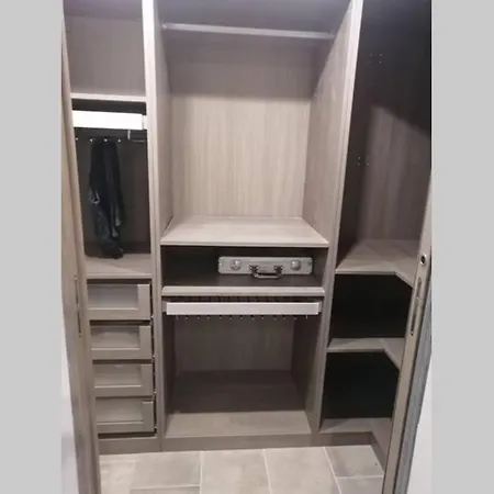 Apartment Motte A 2 Pas De La Plage. La Grande-Motte